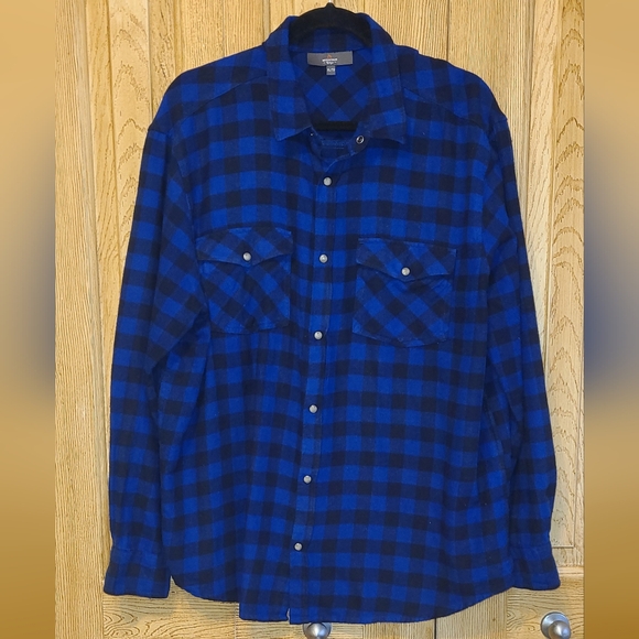 Men's Long Sleeves Flannel Shirt - Picture 6 of 6